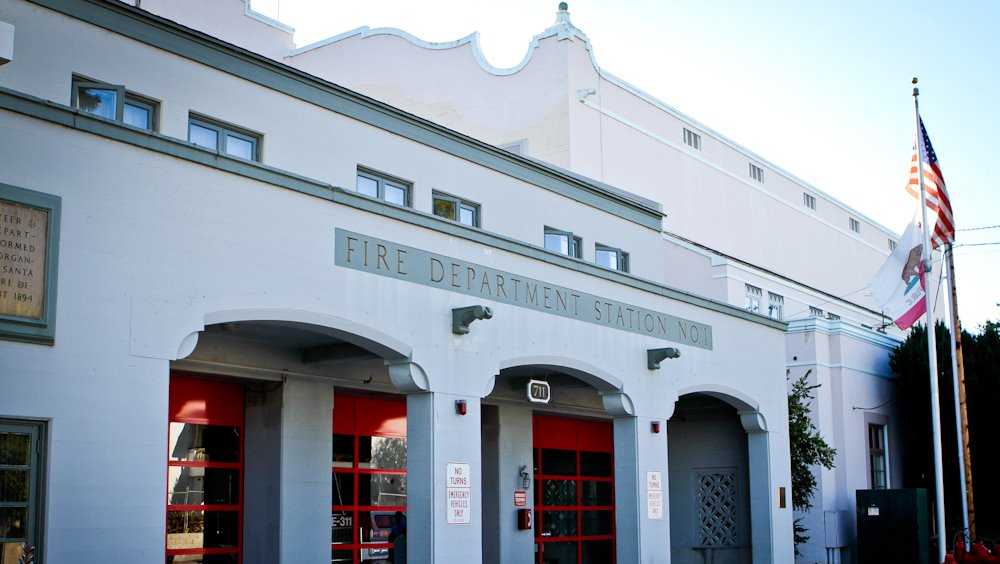 Unattended stove starts house fire in Santa Cruz