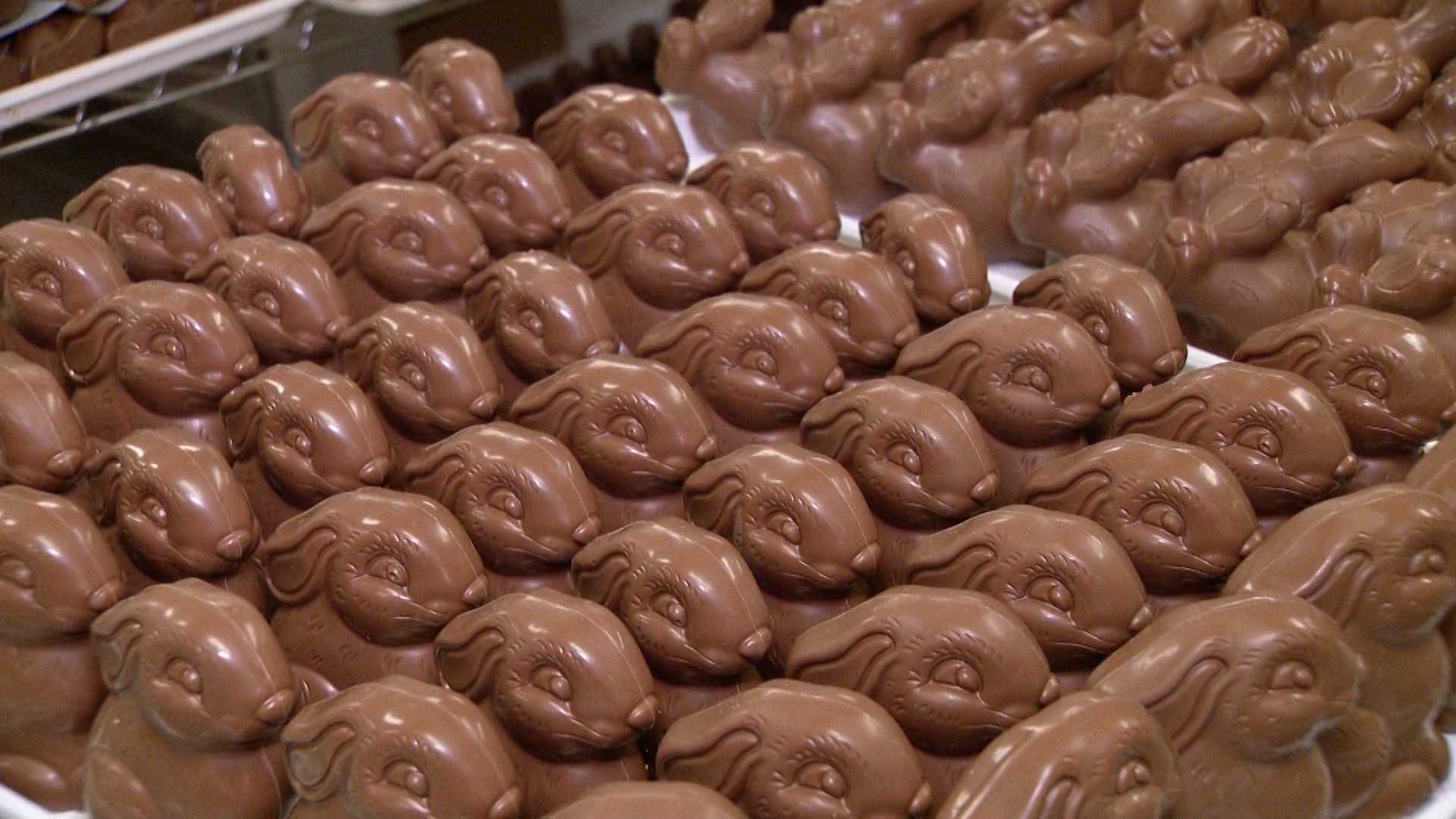 Sarris Candies opening a new factory store