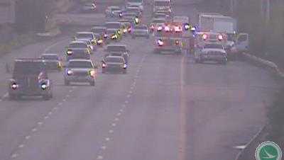 Crash reportedly blocks lanes along SB I-75 near Hartwell