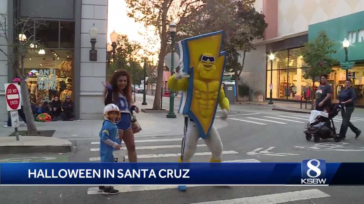 10,000 people came out for Halloween in Santa Cruz