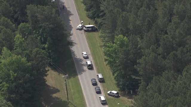 South Carolina Department of Transportation worker killed, 2 others injured in head-on crash in Upstate - Vimarsana News