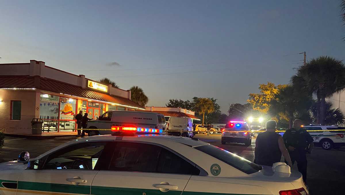 Deadly shooting at Florida liquor store