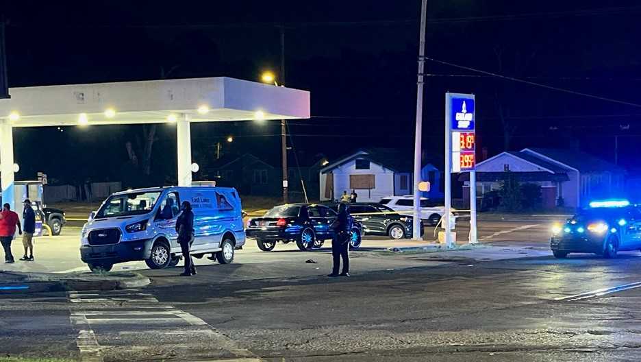 Two teens injured in Birmingham gas station shooting