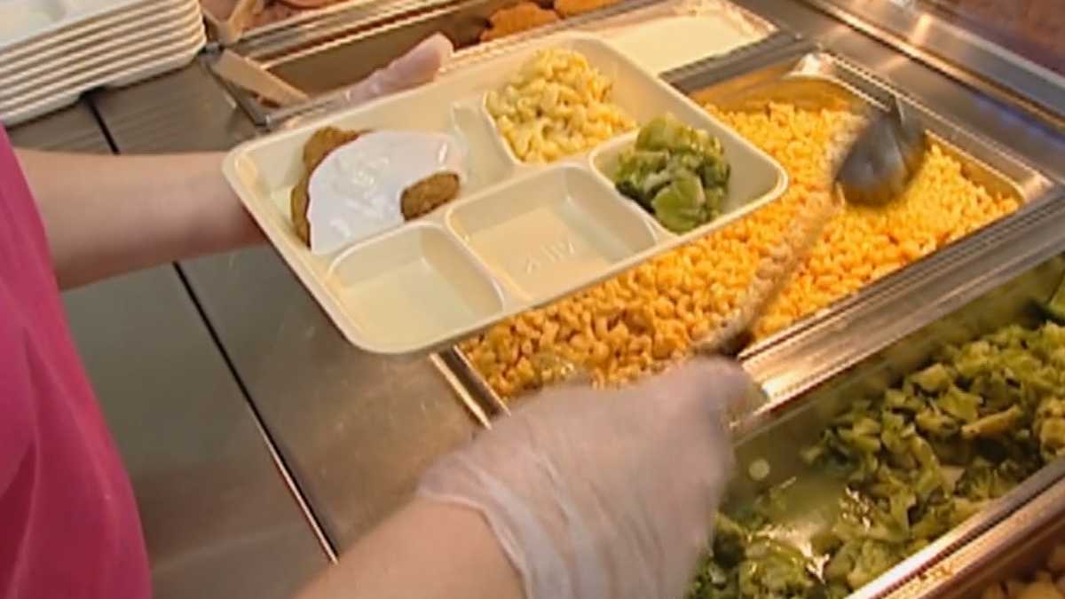 Free meals to be offered at BCPS schools, libraries over summer