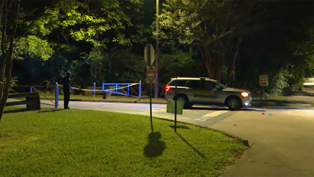 Georgia: 2 teens shot, 1 killed outside high school