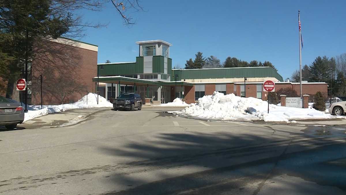 Maine school districts struggle with staffing as COVID19 cases