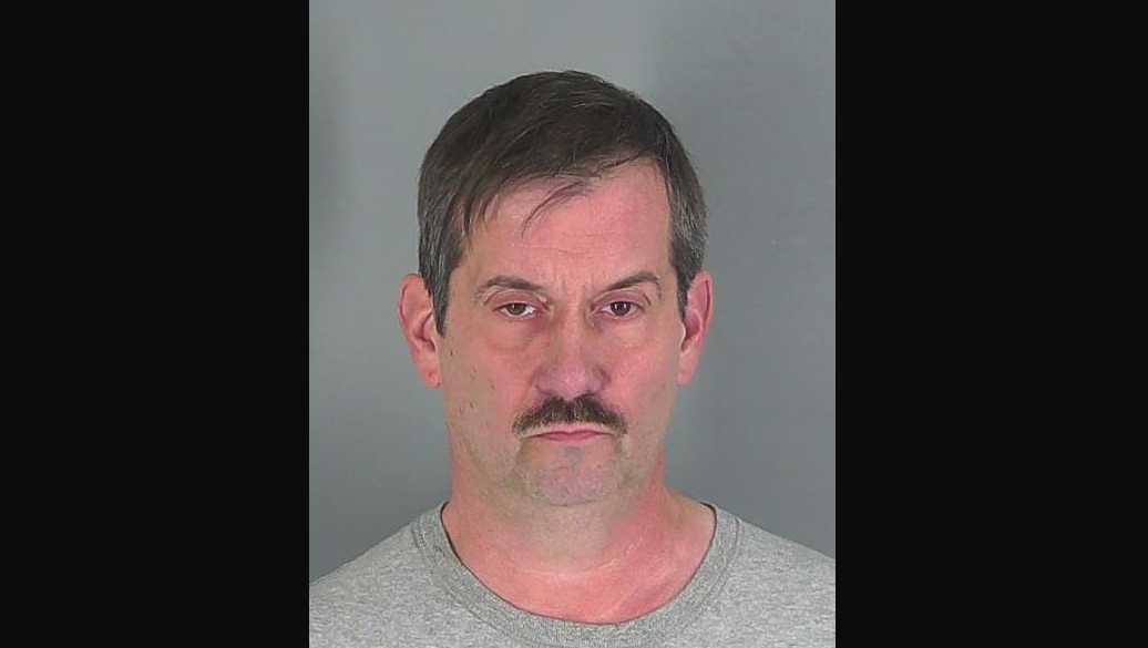 South Carolina: Man charged after apparent road rage crash - WYFF