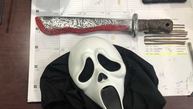 Florida student wears 'Scream' outfit, brings fake knife to school - Vimarsana News