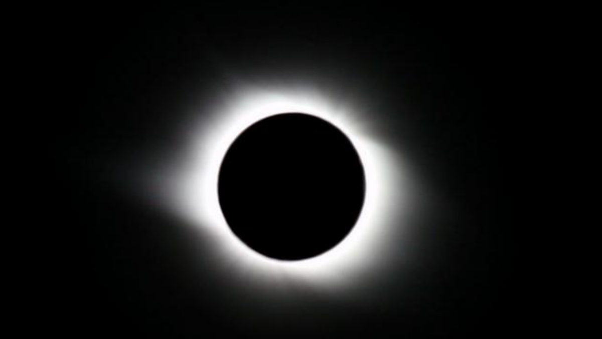 Black Moon – Total Eclipse 2LP s-l400.jpg