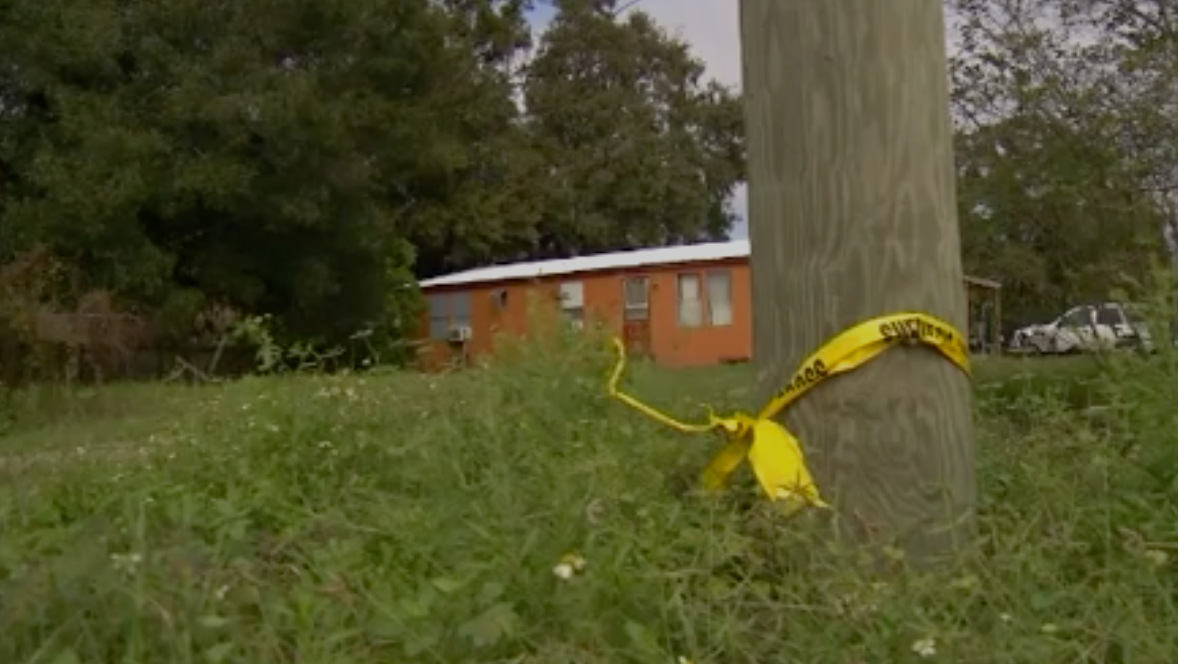 Report Woman, 8 months pregnant, used AR15 to shoot and kill home