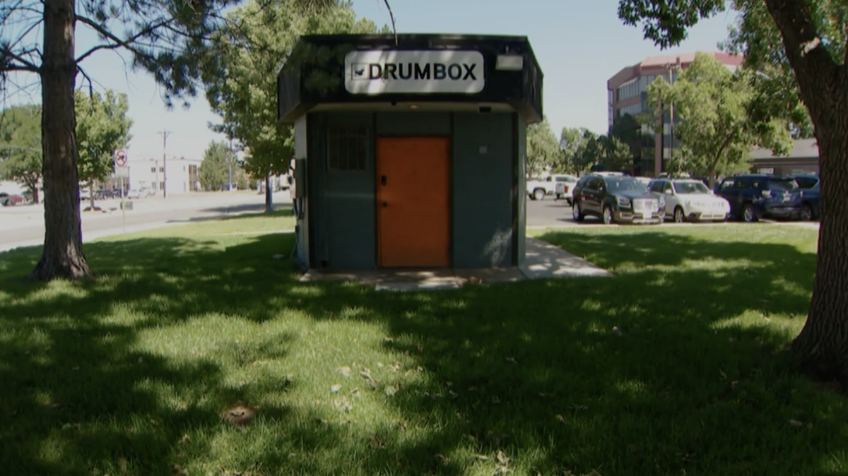 Watch: Man turns 80's ATM building into drum studio