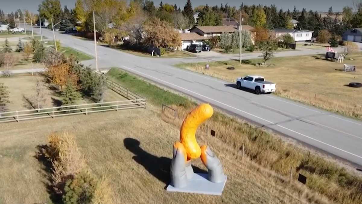 There's a name for Cheeto dust and it now has a 17-foot statue