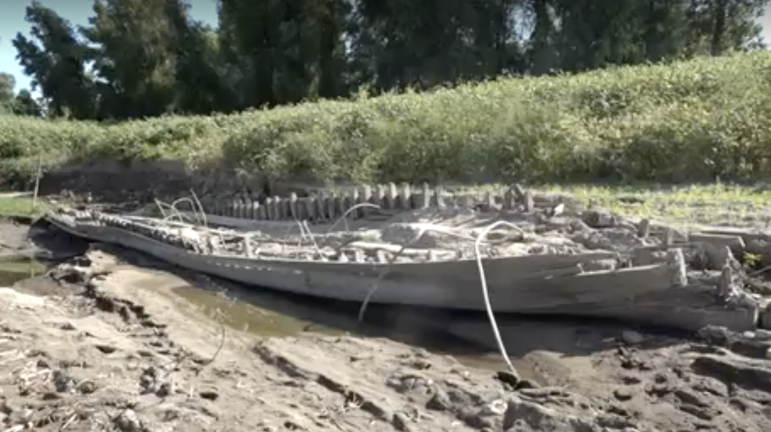Drought-hit Mississippi River reveals 19th-century trading ship - Vimarsana News
