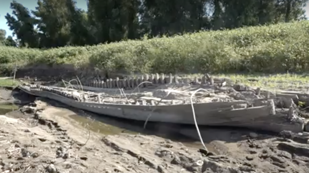 Drought-hit Mississippi River reveals 19th-century trading ship - KCRA Sacramento