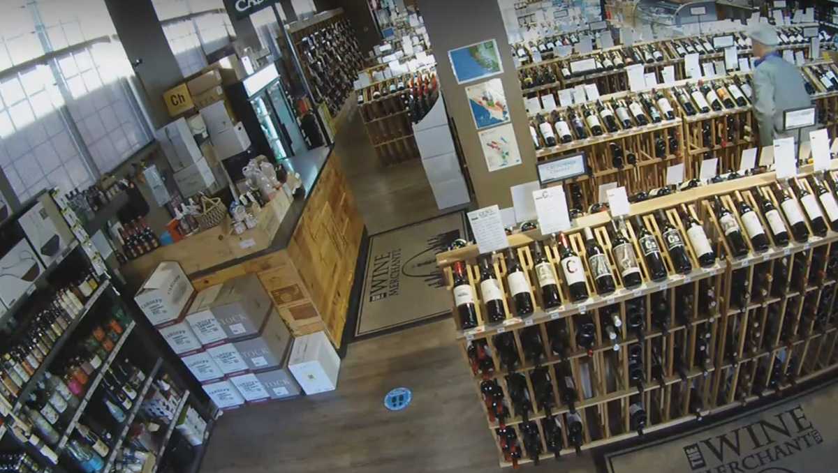 Missouri authorities are looking for a man who stole thousands of dollars worth of wine