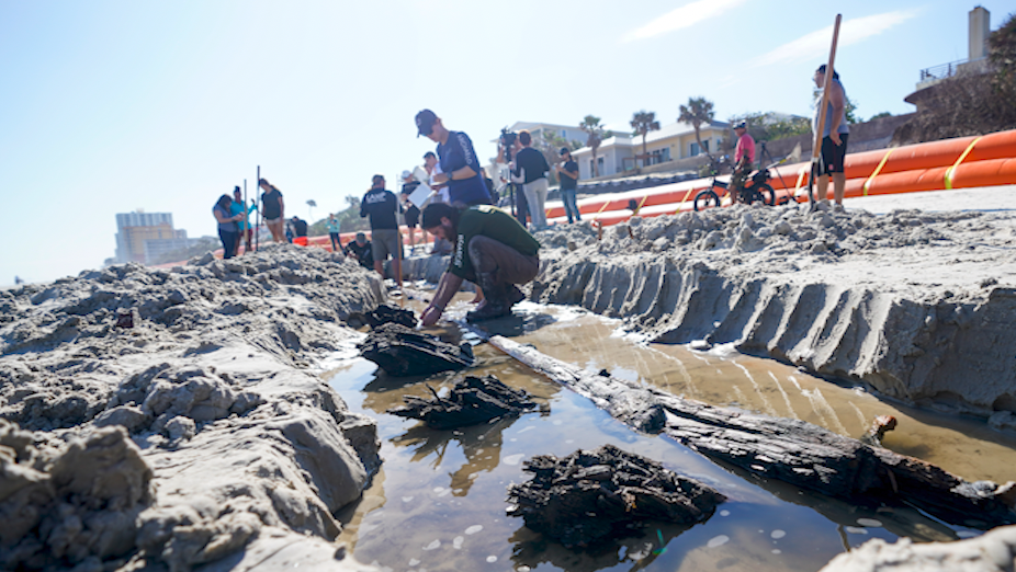 Florida beach erosion uncovers wooden ship from 1800s - Vimarsana News
