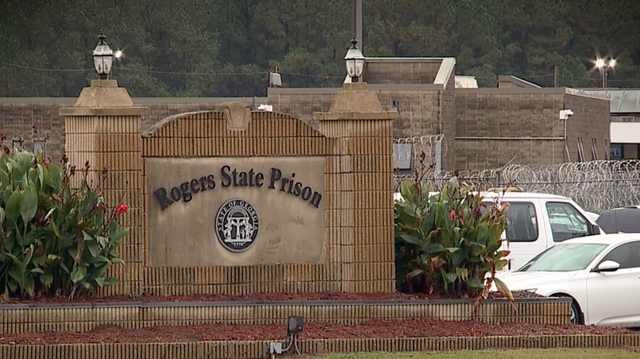911 calls reveal violence at Rogers State Prison - Vimarsana News