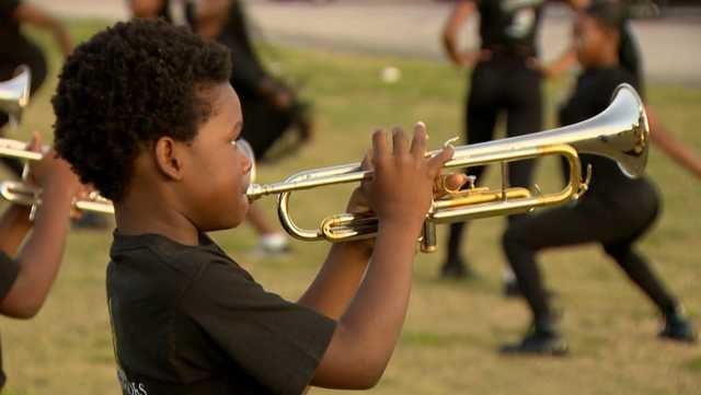 Florida community marching band prepares to perform in London - Vimarsana News