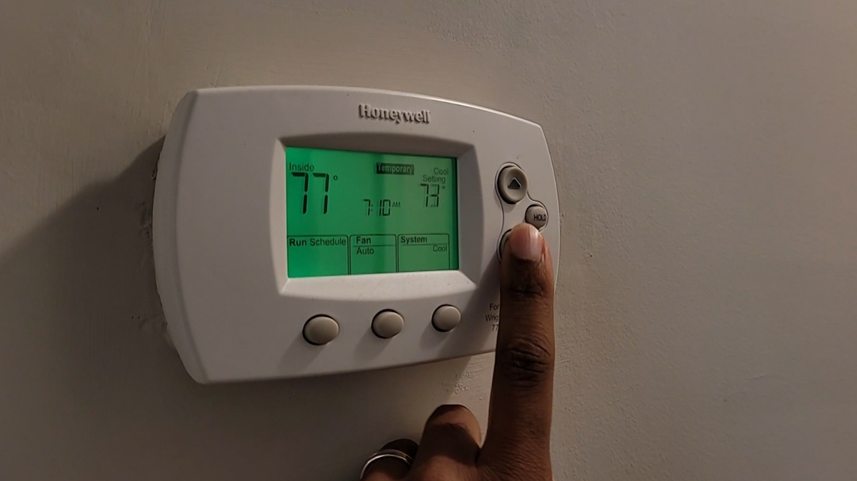 Tips to avoid power outages caused by heat waves