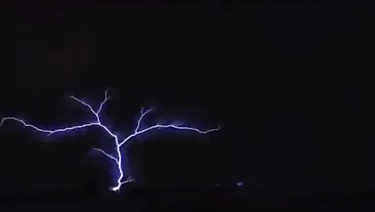 Watch: Video shows weather phenomenon from the sky as Hurricane Idalia ...