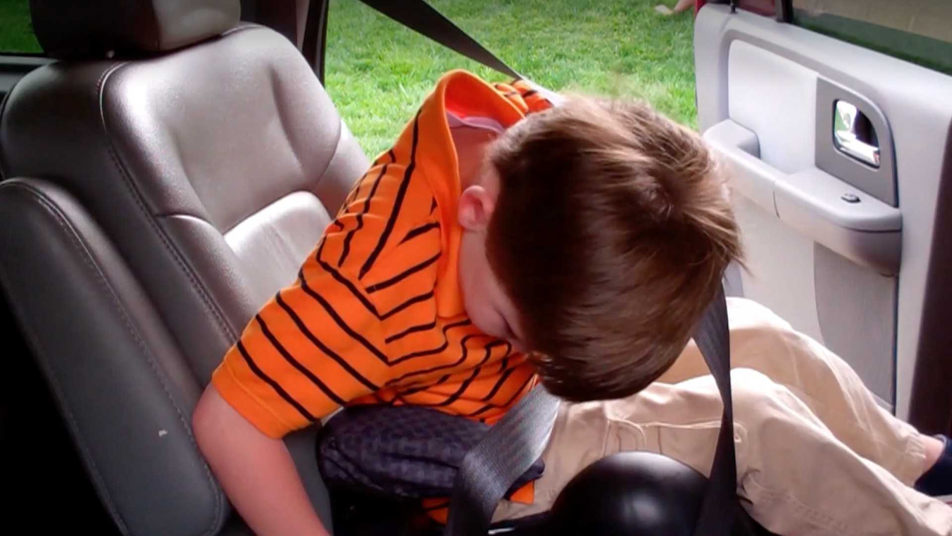 Here are steps to keep kids safe in car seats - Vimarsana News