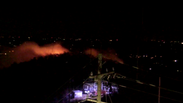 Sauratown Mountain: Wildfire burning on Sauratown Mountain in North Carolina - Vimarsana News