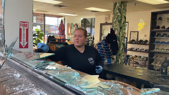 Burlington store robbed twice in one weekend, now seeking donations for cost of repairs - Vimarsana News