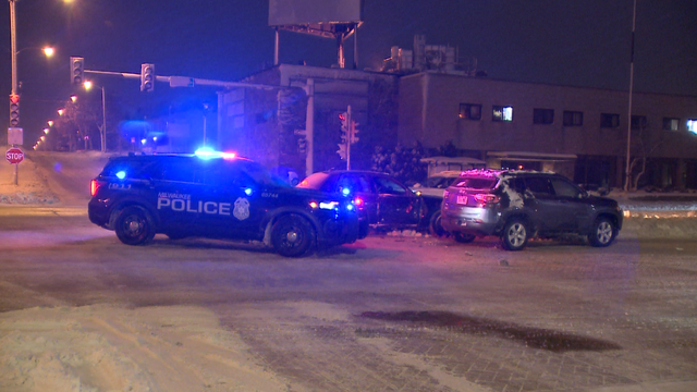 Milwaukee police squad car involved in two-vehicle crash - Vimarsana News
