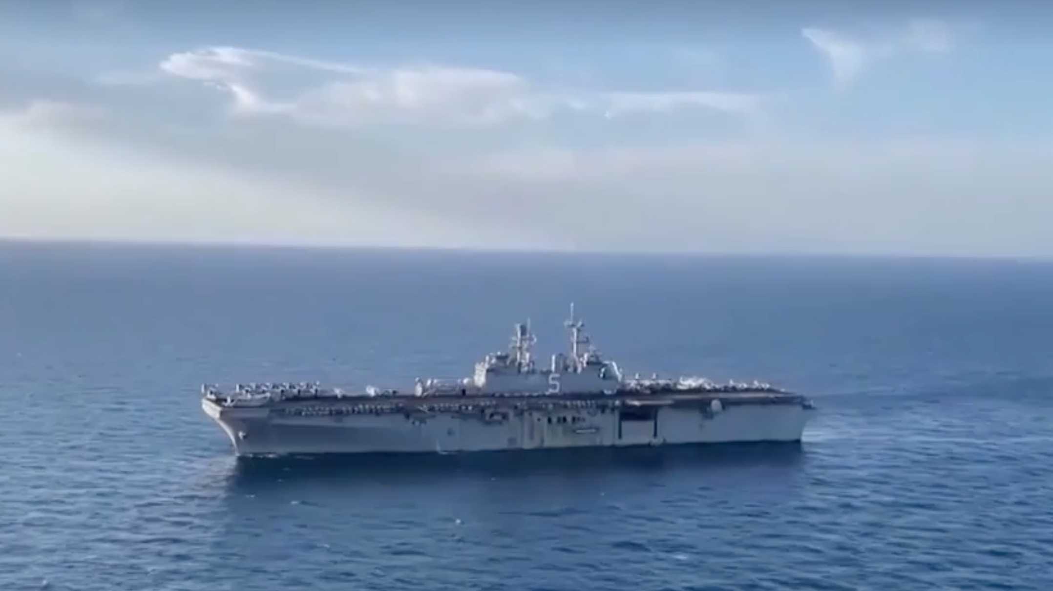 4 charged in the deaths of Navy SEALs boarding ship to Yemen - Vimarsana News