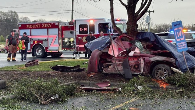 North Carolina: Man hits tree during car chase, large amount of drugs found in car, Surry County deputies say - Vimarsana News