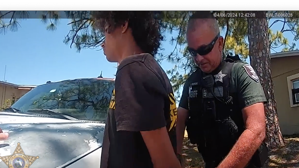 Watch: Teen arrested in Lehigh Acres after allegedly stealing car