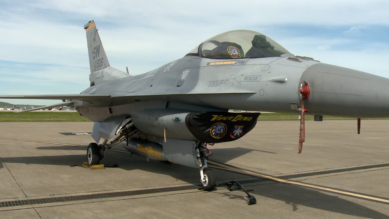 Military jets arrive in Kentucky for Thunder over Louisville - Vimarsana News