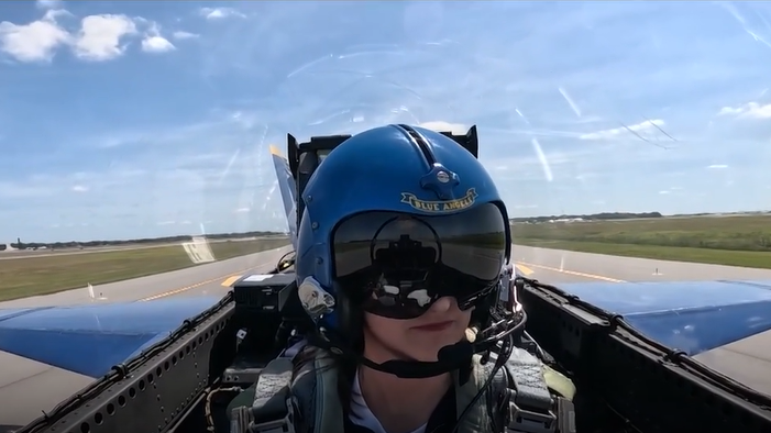 Seminole County teacher takes a flight with the Blue Angels - Vimarsana News