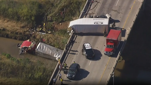 Traffic backup on I-5 after big rig crashes in Sacramento County - Vimarsana News