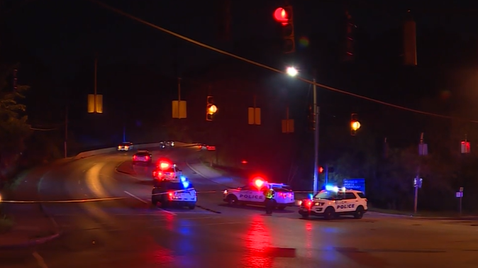 Police: 18-year-old dies, 5 others injured after overnight crash in