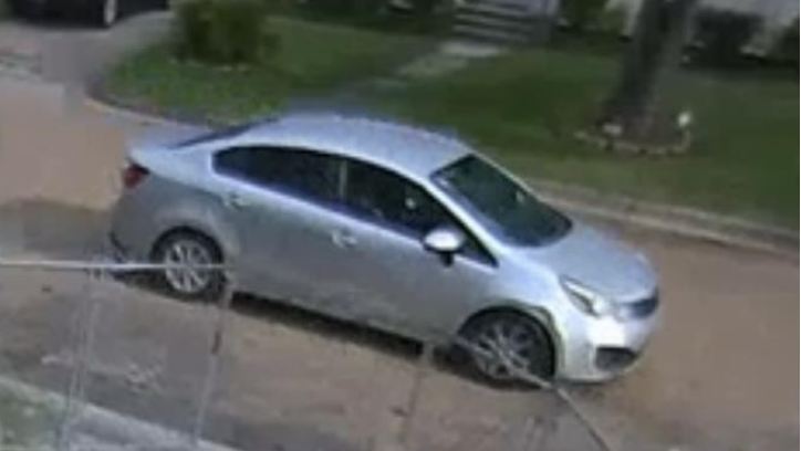 Jackson Police searching for suspects in deadly shooting