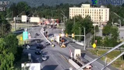 Lane restriction due to disabled tractor-trailer on Route 283 in ...