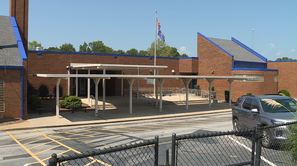 Travelers Rest gets new middle school building