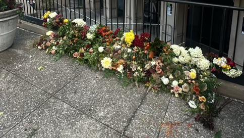 LIVE UPDATES People bring flowers to remember 4 dead 17 injured in Birmingham Alabama mass shooting WVTM13 Birmingham LIVE UPDATES People bring flowers to remember 4 dead 17 injured in Birmingham Alabama mass shooting WVTM13 Birmingham