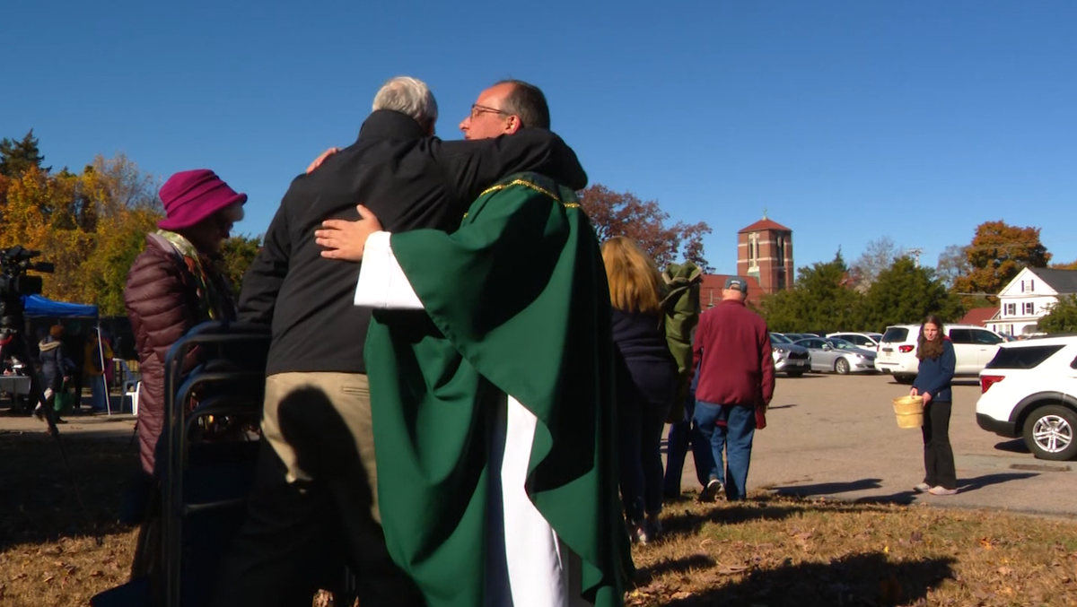 St. Mary's Parish in Franklin, Massachusetts holds mass outside