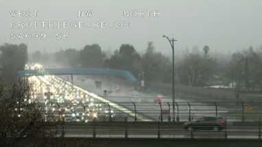 Multi-vehicle crash reported on Highway 99 in south Sacramento