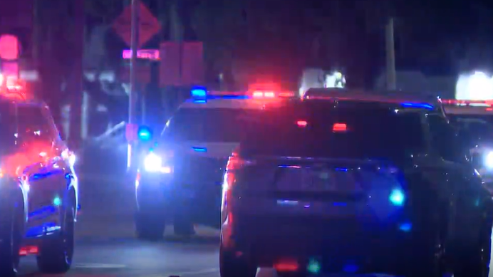Man killed, two injured in Orlando shooting, deputies say