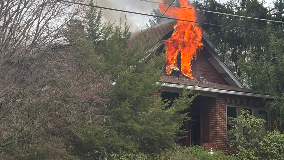 Westmoreland County fire: Woman found dead at New Kensington home - WTAE