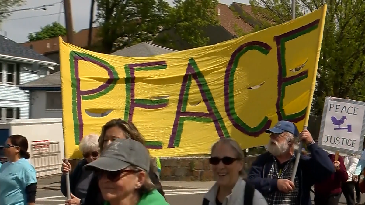 Thousands Join 29th Annual Boston Mother's Day Walk for Peace