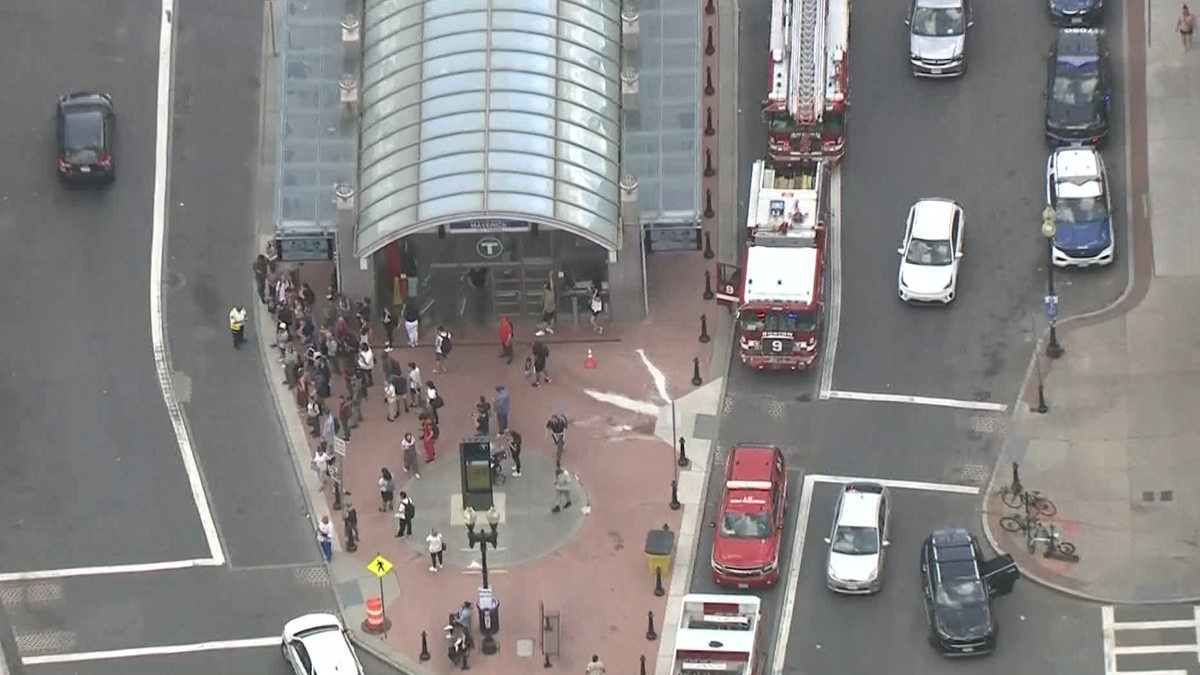 MBTA Blue Line Signal Issue Traps 500 Passengers, Prompts Evacuations Boston Harbor