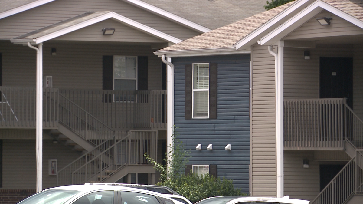 Police arrest 18-year-old tied to shootings in Arkansas