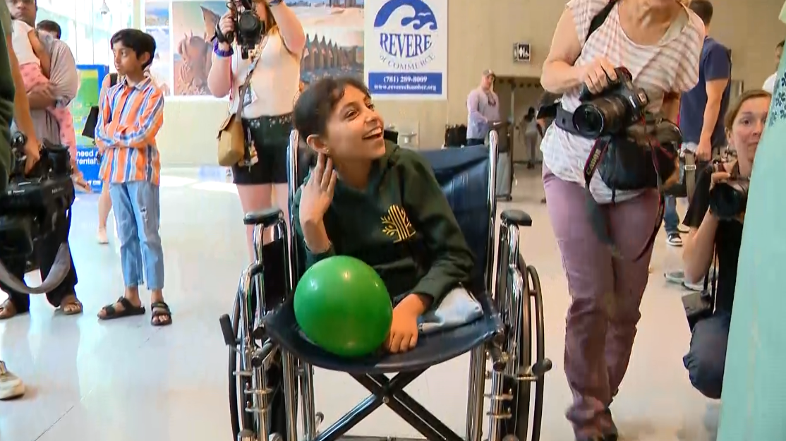 Young Gaza victim arrives in Boston to receive medical treatment