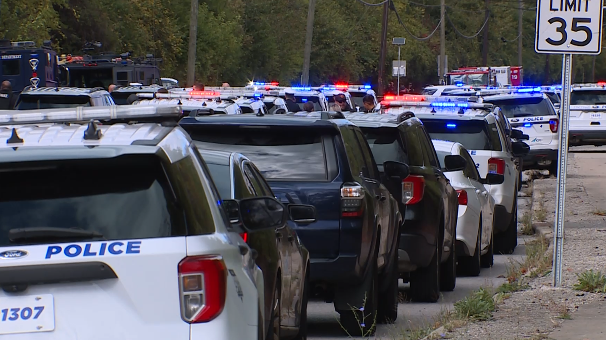 Suspect in custody after pursuit results in SWAT standoff in Winton Hills