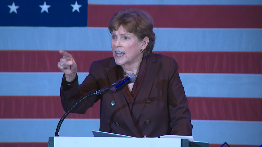 Sen. Shaheen fires back at heckler who calls out her government shutdown vote