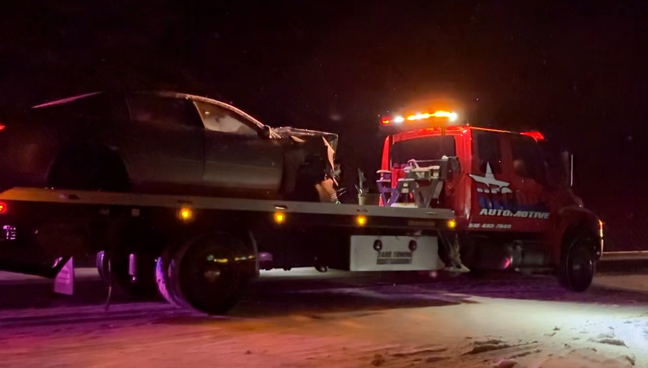 Three people taken to hospital after crash in Ellenburg - WPTZ